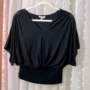 Pleione short sleeve sweater